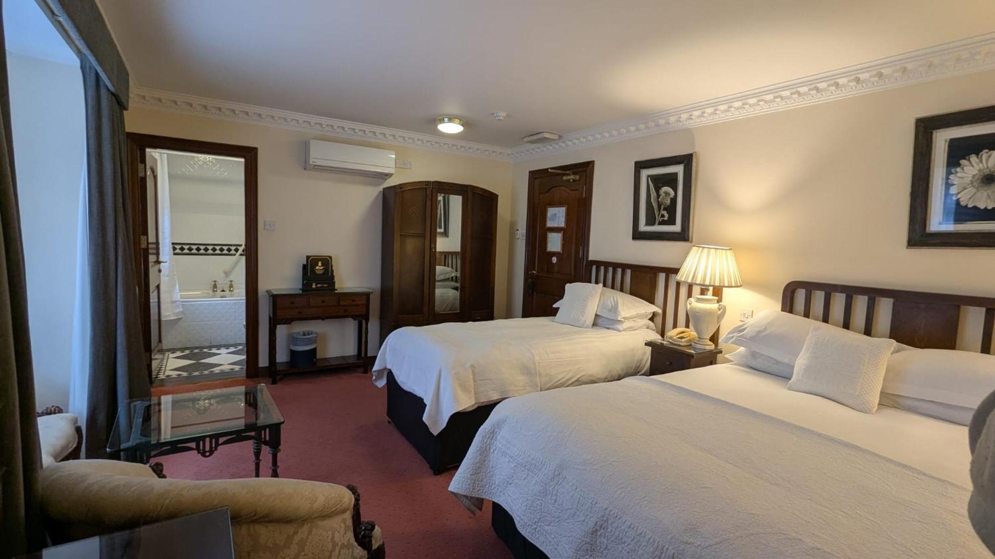 Hotel Foley'S Townhouse Killarney Extérieur photo