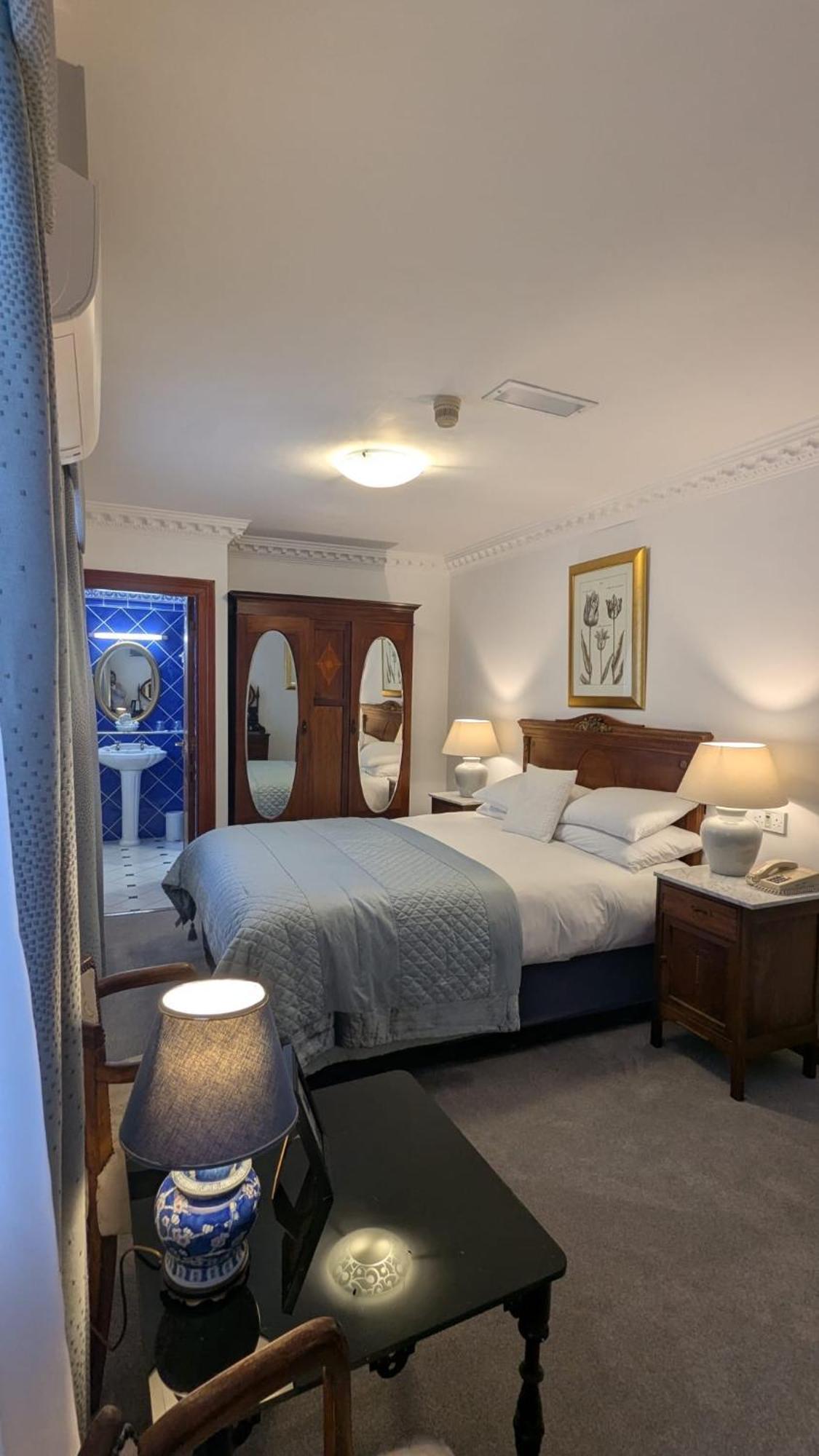 Hotel Foley'S Townhouse Killarney Extérieur photo